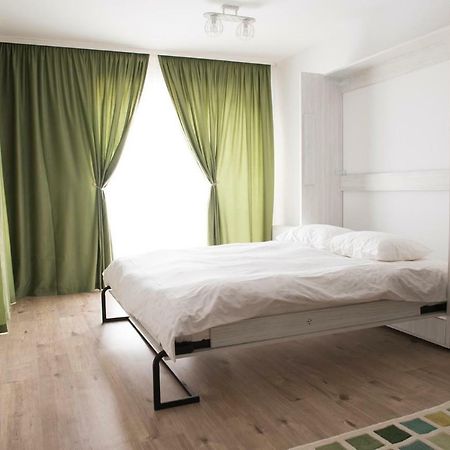 Cassie Apartment Brasov Bagian luar foto