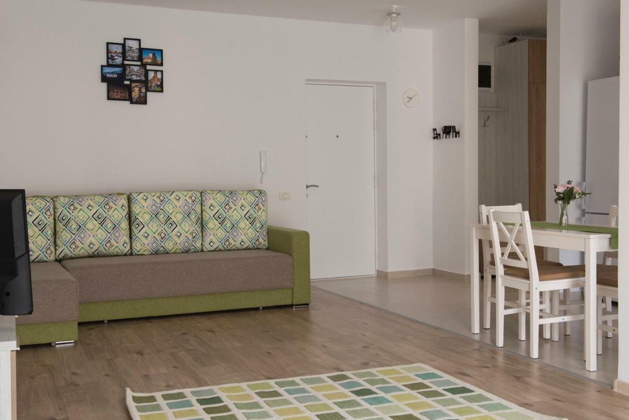 Cassie Apartment Brasov Bagian luar foto
