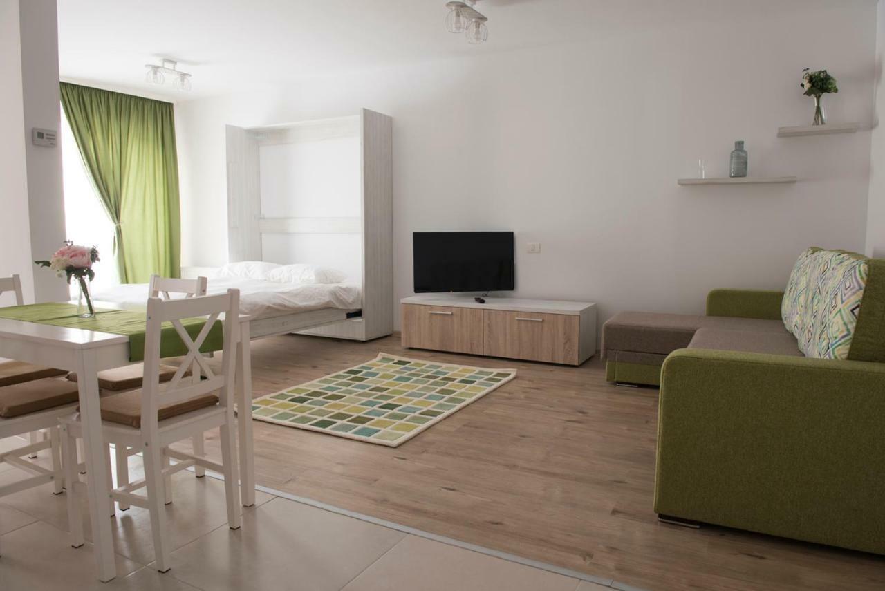 Cassie Apartment Brasov Bagian luar foto