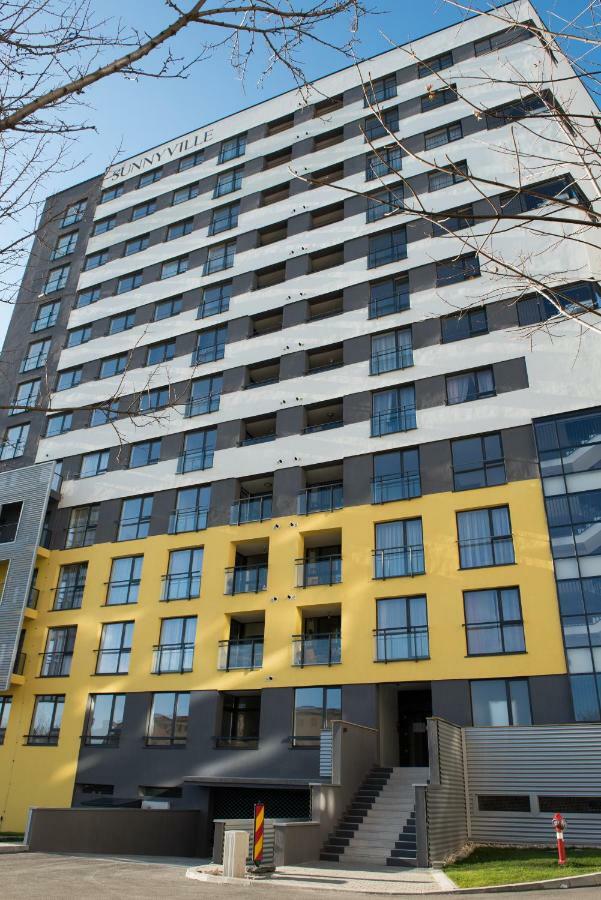 Cassie Apartment Brasov Bagian luar foto