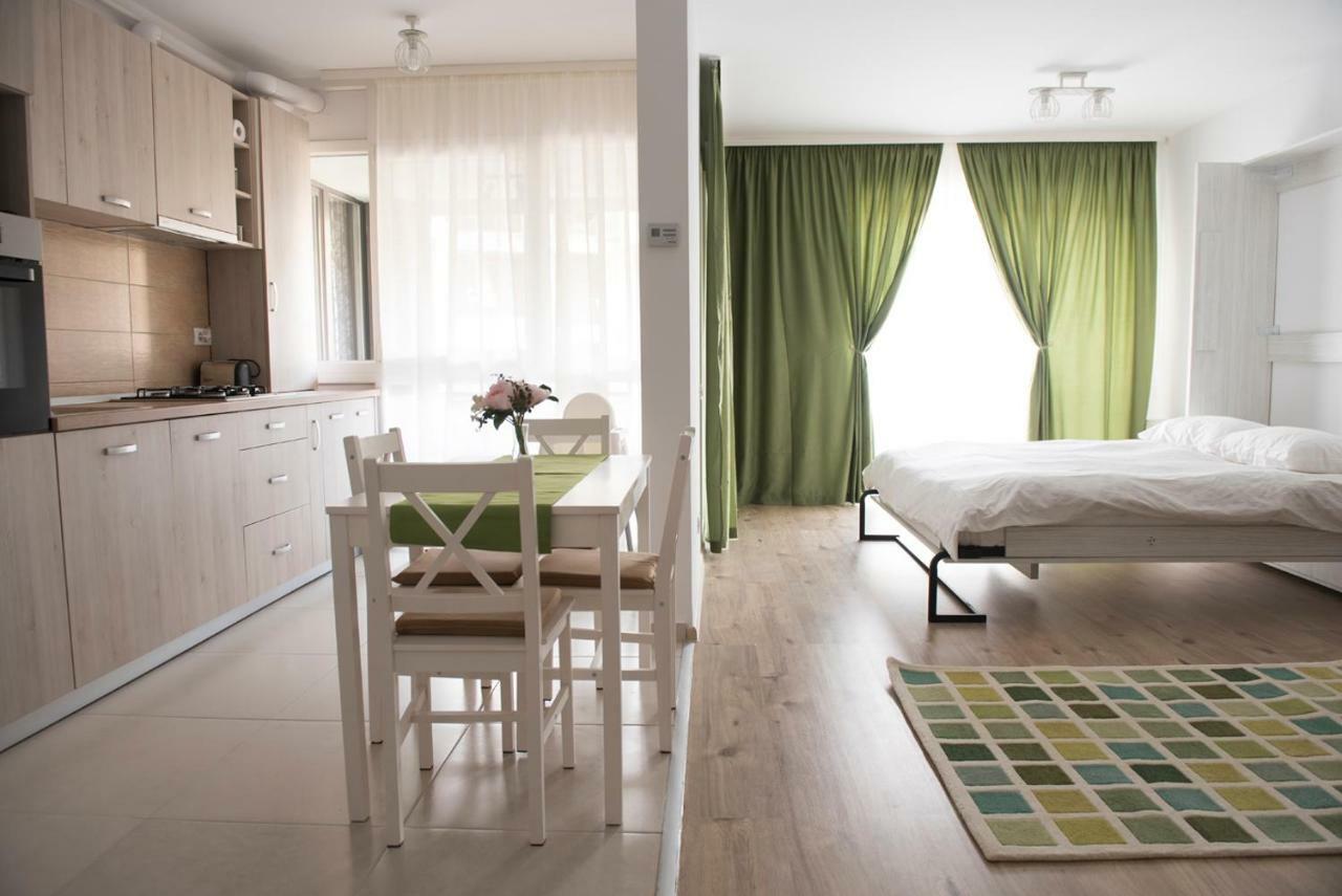 Cassie Apartment Brasov Bagian luar foto
